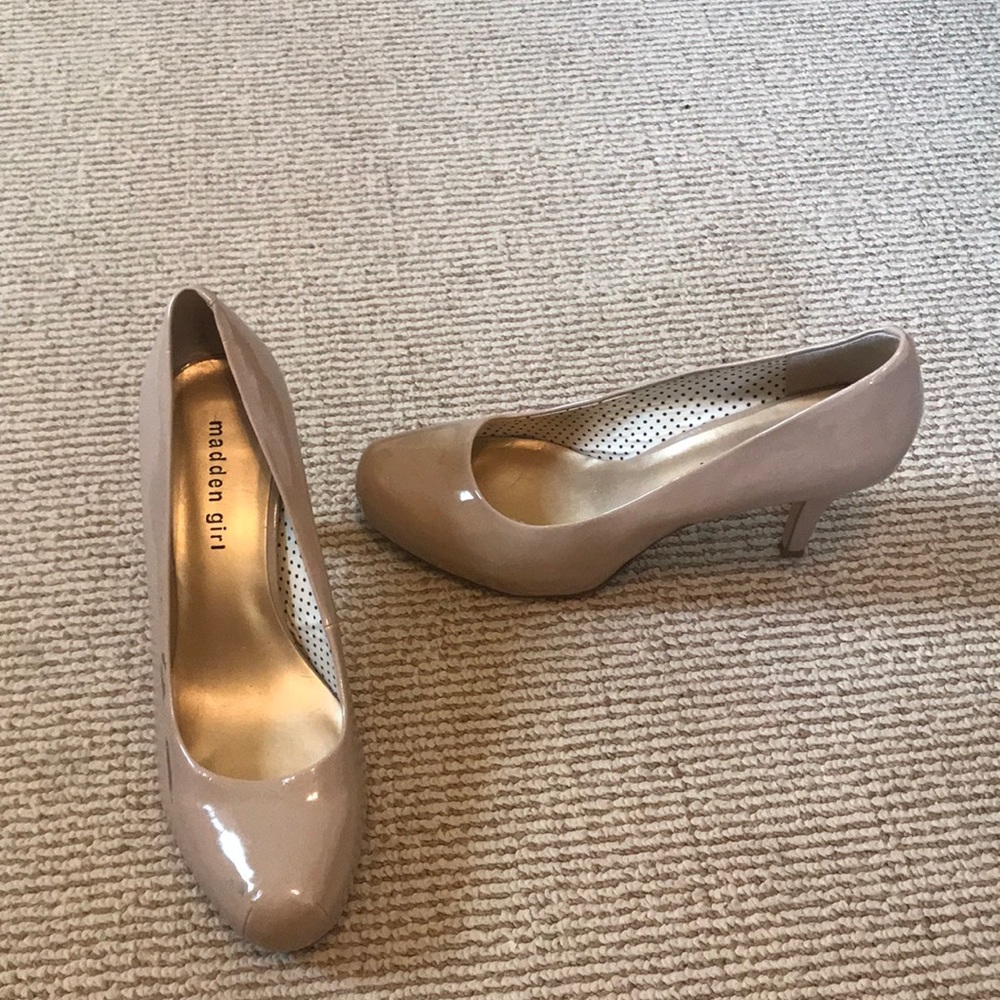 Madden Girl tan heels